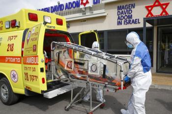 6 وفيات و 1035 اصابة جديدة بفيروس كورونا في اسرائيل