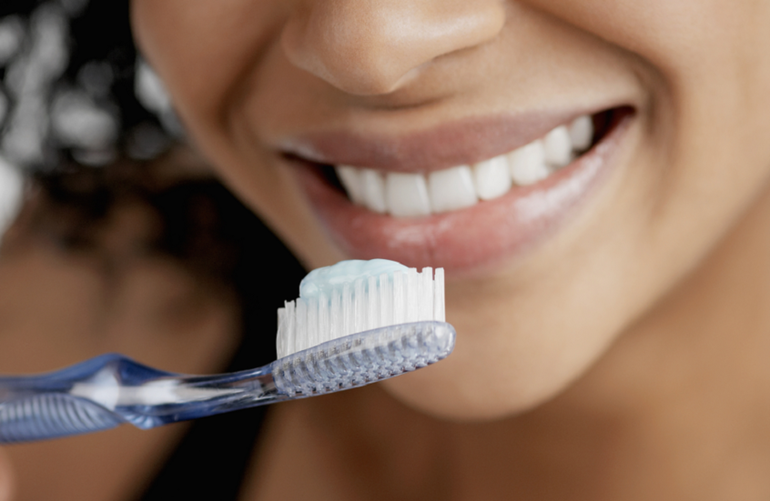 علماء: تنظيف الأسنان 3 مرات يومياً يعطي وقاية ضد أكثر من 50 مرضاً
