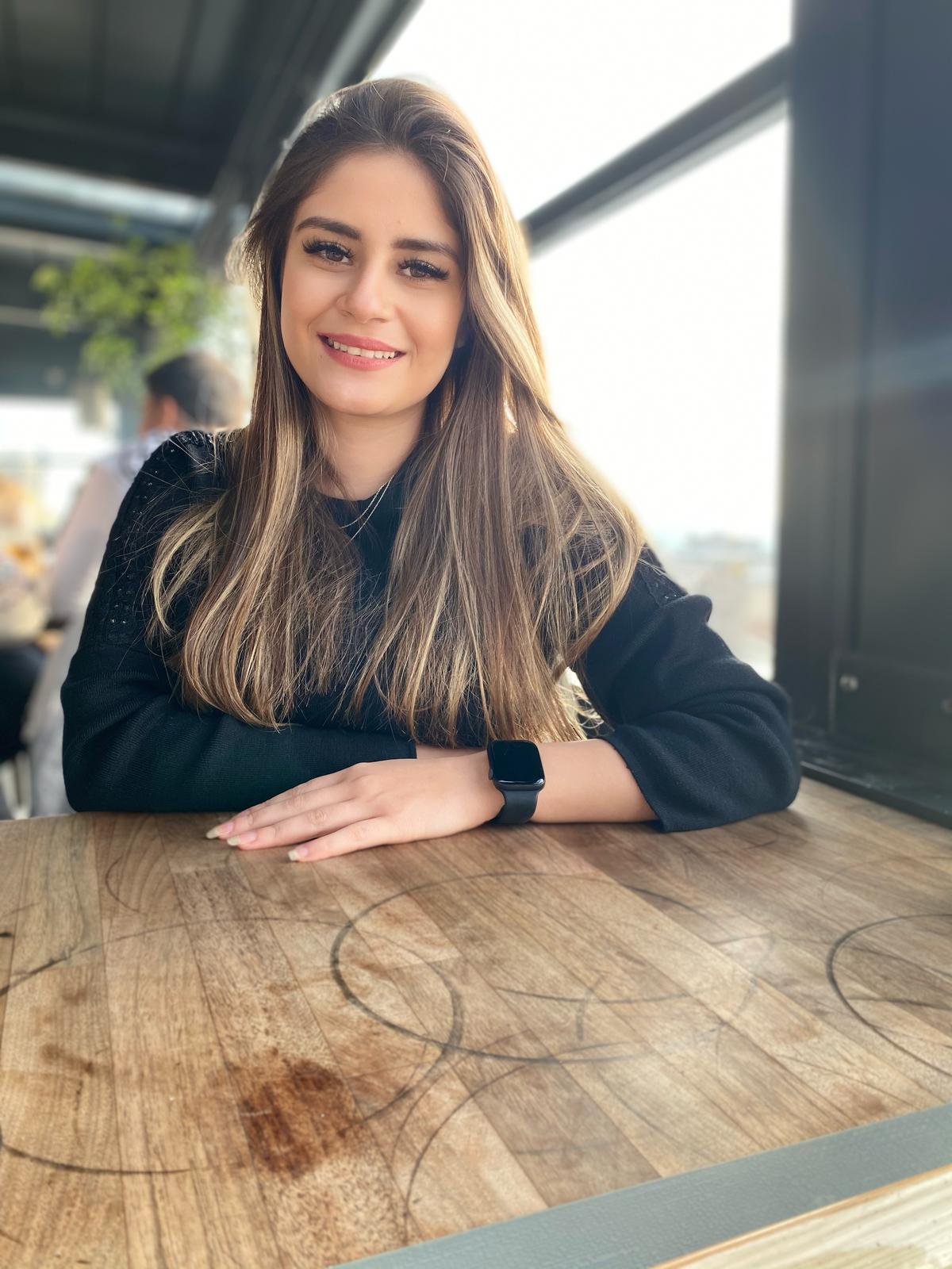 الشريفة رزان بنت ابراهيم اللهيمق