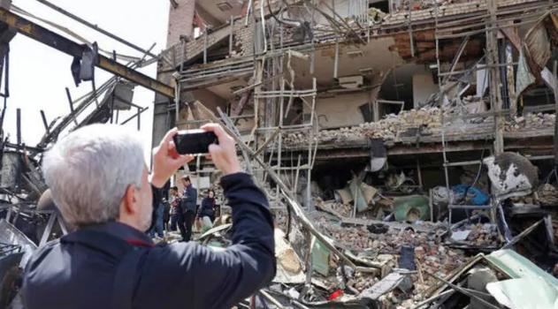 التصعيد متواصل في إيران ..  وترقب عالمي لانتهاء مهلة ترامب 