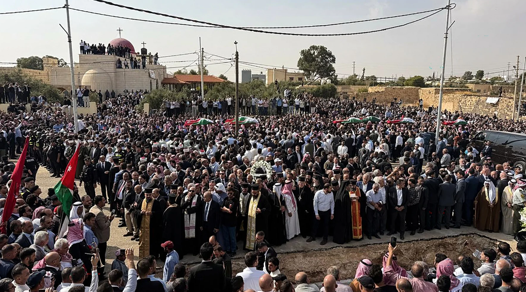 البابا يؤكد صلاته لضحايا الاعتداء الإرهابي على كنيسة في الكرك