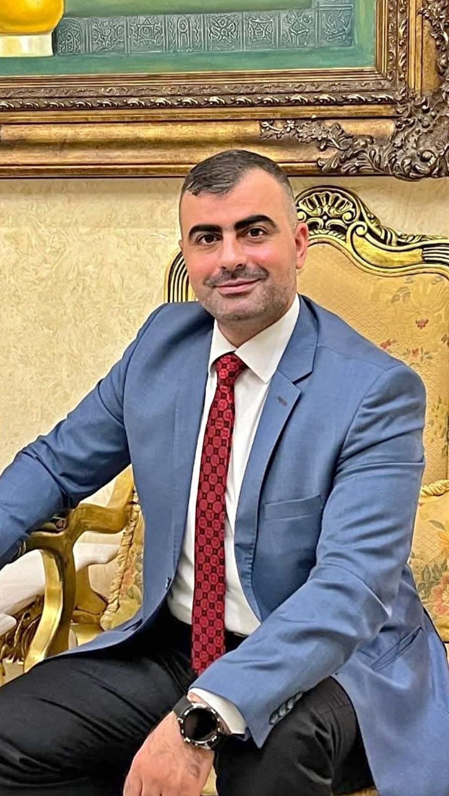 الحديدي يهنئ ابن عمه بتعيينه مديرًا لمستشفى السلط الجديد 