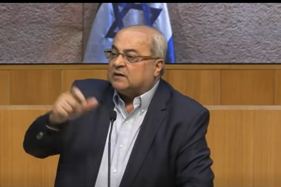 الطيبي: قانون إعدام الأسرى يلغي الاستئناف أو العفو وينفذ خلال 90 يوما