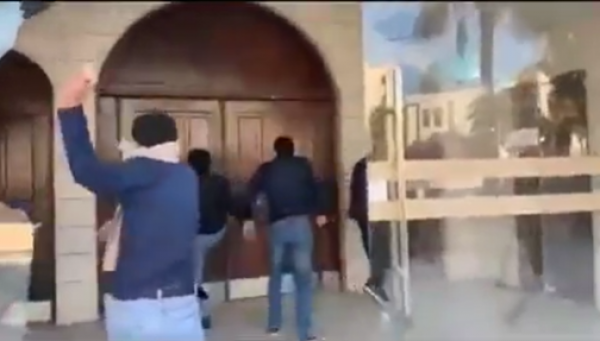 توقيف 3 معتدين على ديوان عائلة في عمّان