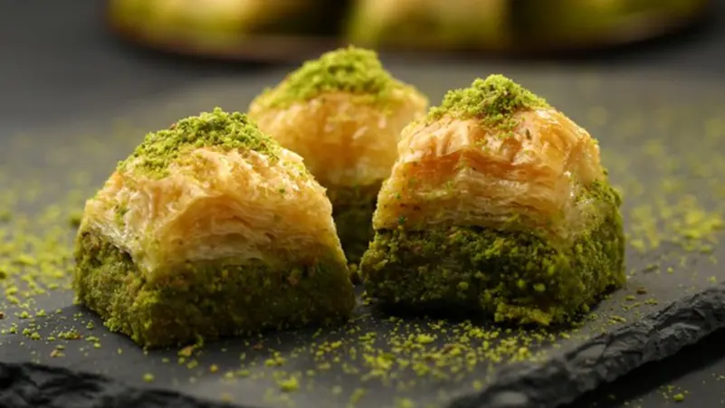 The most famous baklava..the most delicious Turkish cuisine desserts during the holidays |  Mix