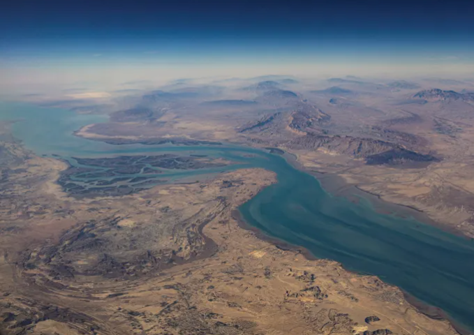 ناقلتان عملاقتان صينيتان  عبرتا مضيق هرمز السبت 