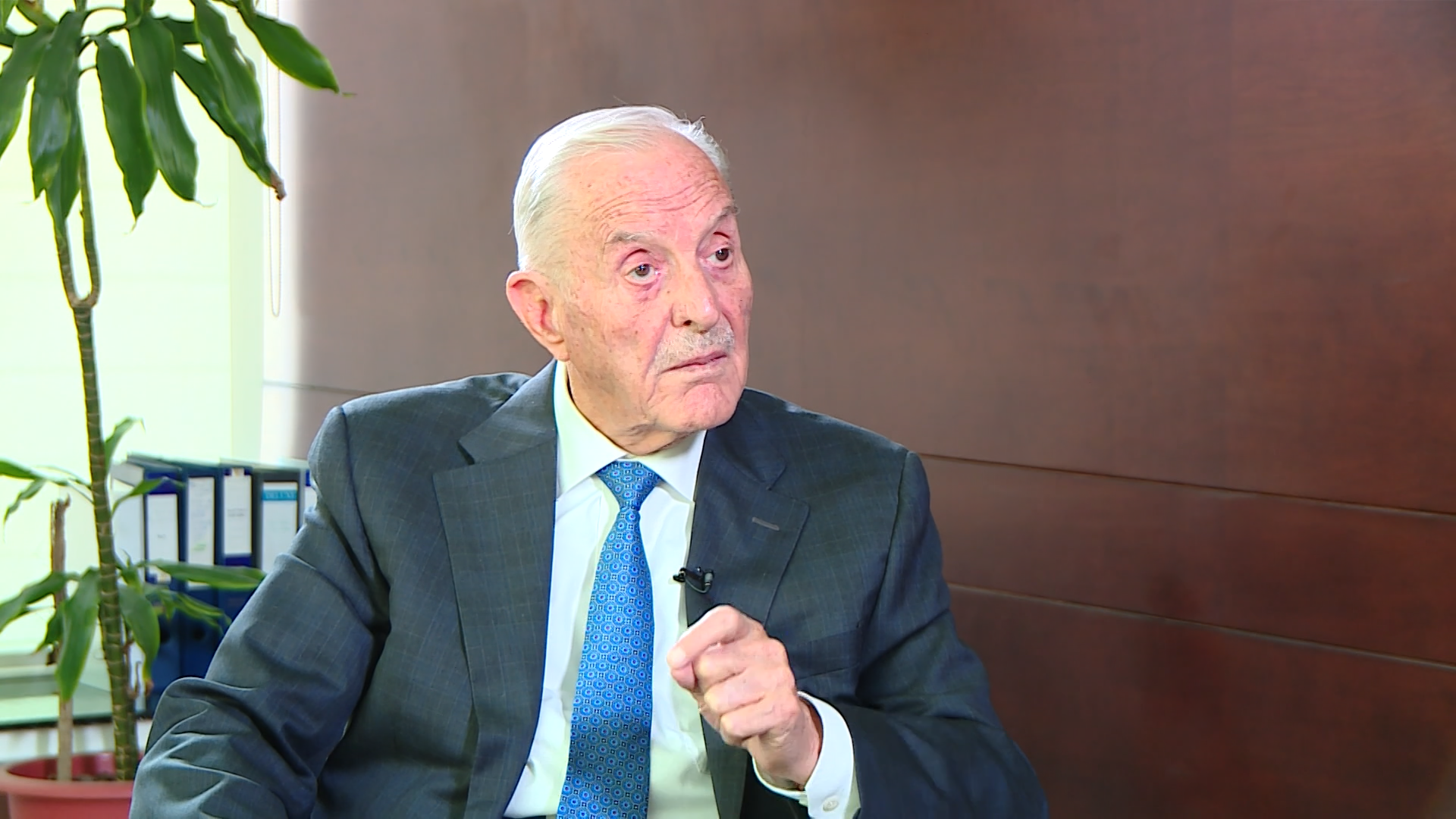 عبيدات: القذافي حاول اغتيال الملك حسين بصاروخ سلمه لوديع حداد