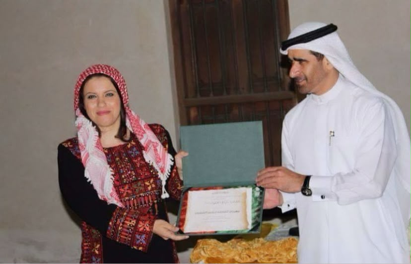 بين 'نبض وطن' و'تباريح الخفوق' تتشكل ملامح التجربة للشاعرة ليالي العموش 