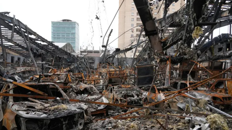 الجيش الإسرائيلي يعلن استكمال الضربات المخطط لها ضد مواقع إيرانية 