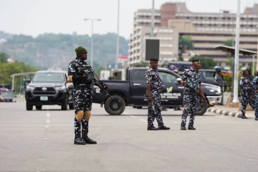 نيجيريا: مقتل 30 شخصا في هجوم لمسلحين على قرية