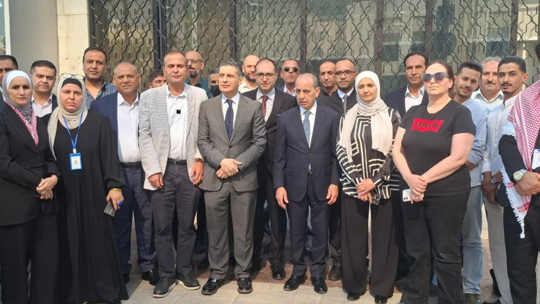 وزارة الإدارة المحلية تنظم وقفات تنديدا بحادثة الكرك