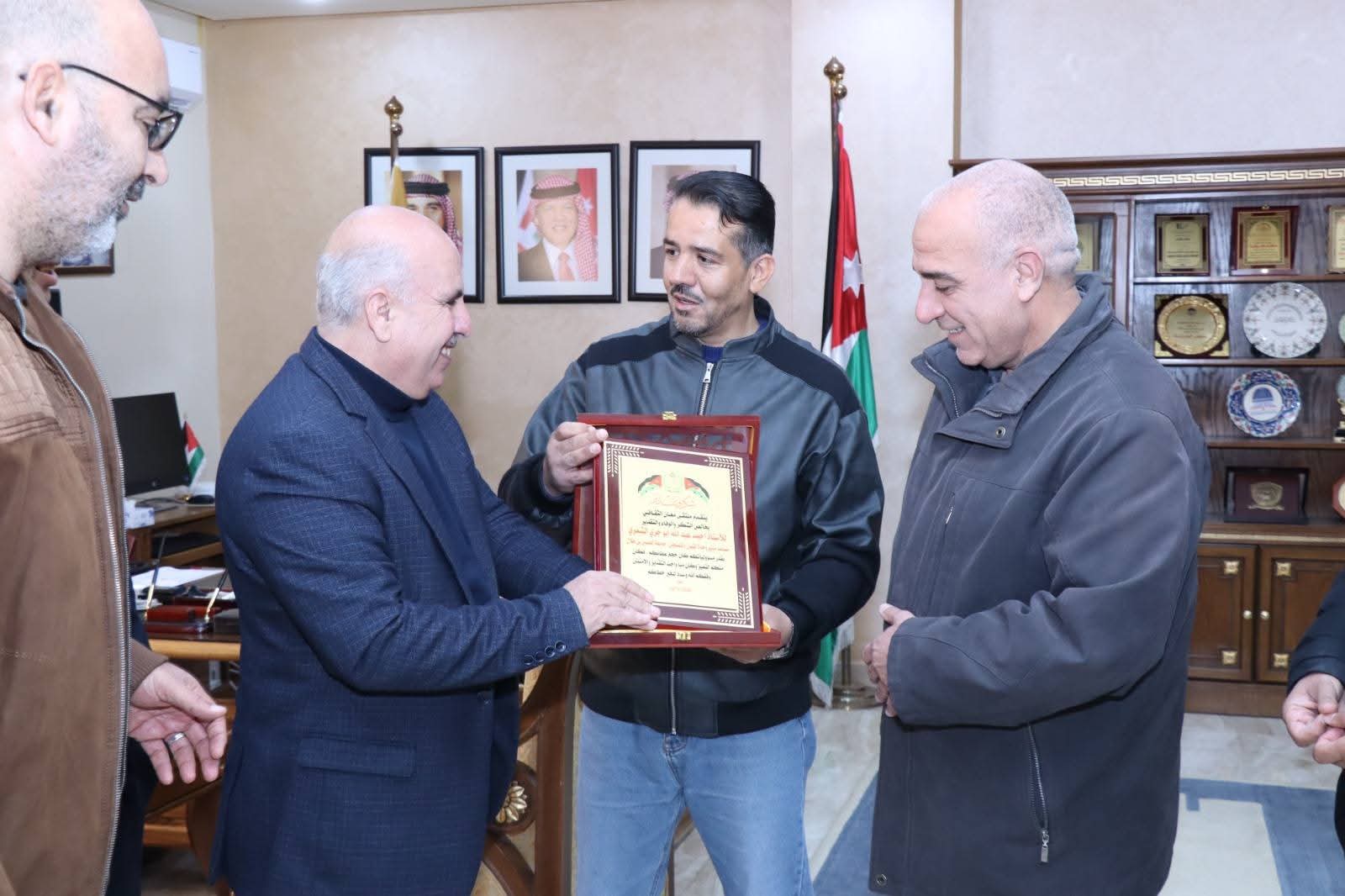 ملتقى معان الثقافي يكرم أبوجري