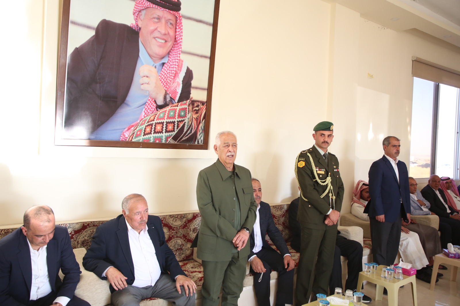 مندوبا عن الملك وولي العهد ..  العيسوي يعزي عشيرة الزبن/ بني صخر