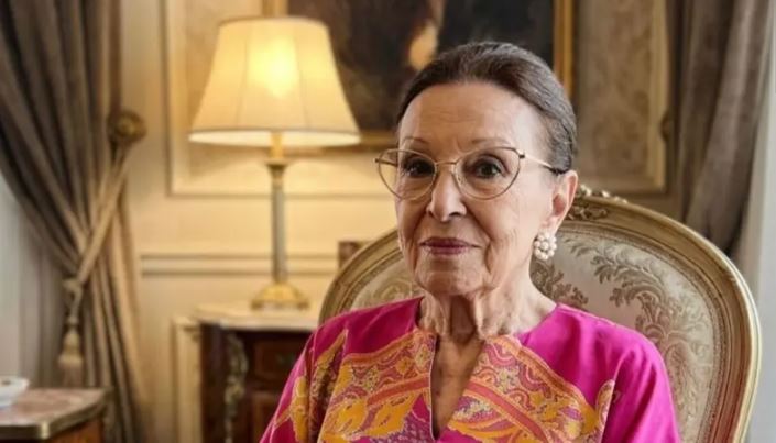 ظهور لنجاة الصغيرة يفرح جمهورها ..  والفنانة ترد