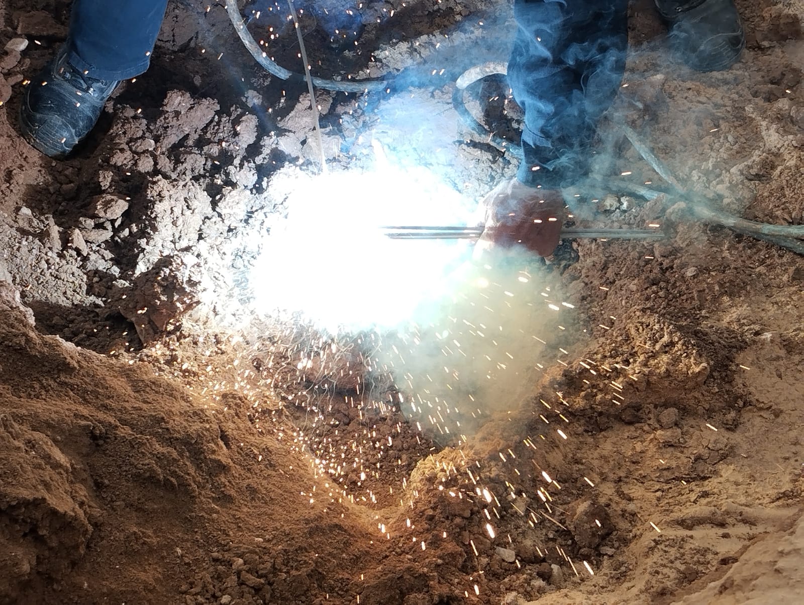 ضبط اعتداءات على مصادر مياه في الموقر 