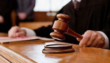 قاض شرعي يقرر توقيف محام اثناء ترافعه امام المحكمة