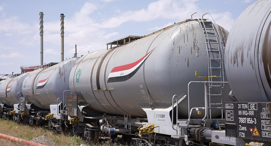 العراق: منافذ جاهزة لتصدير 200 ألف برميل نفط يوميًا عبر الأردن