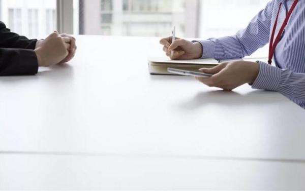 دعوات لامتحانات تنافسية لوظائف حكومية وفصل متغيبين (أسماء)