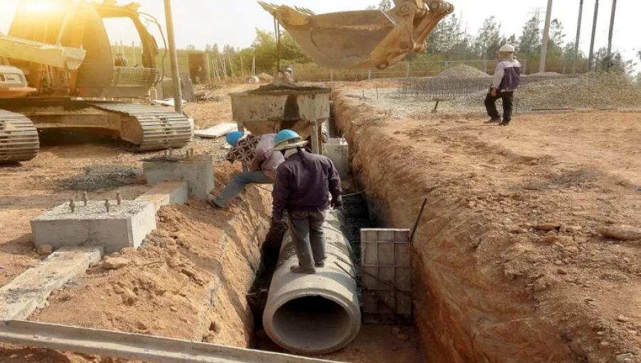 إربد: بدء تركيب خط صرف صحي جديد بتكلفة 56 ألف دينار