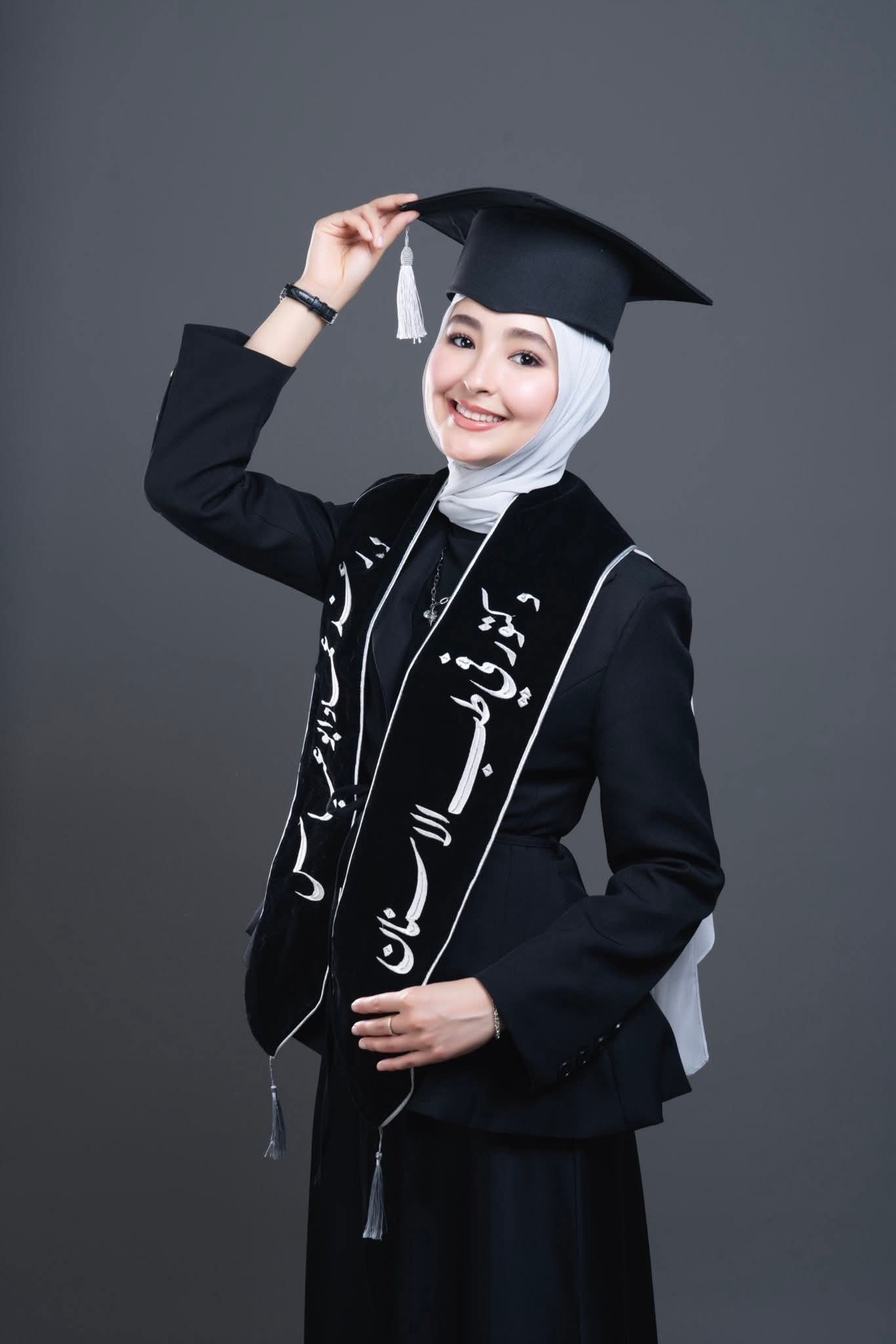 الدكتورة رغد عماد ابو عباس ..  مبارك التخرج