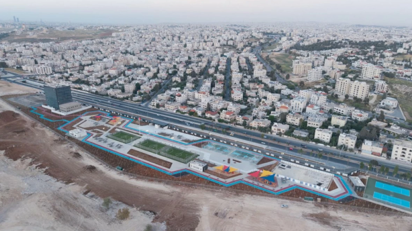 إنشاء جسر مشاة أمام حديقة النشامى في عمّان