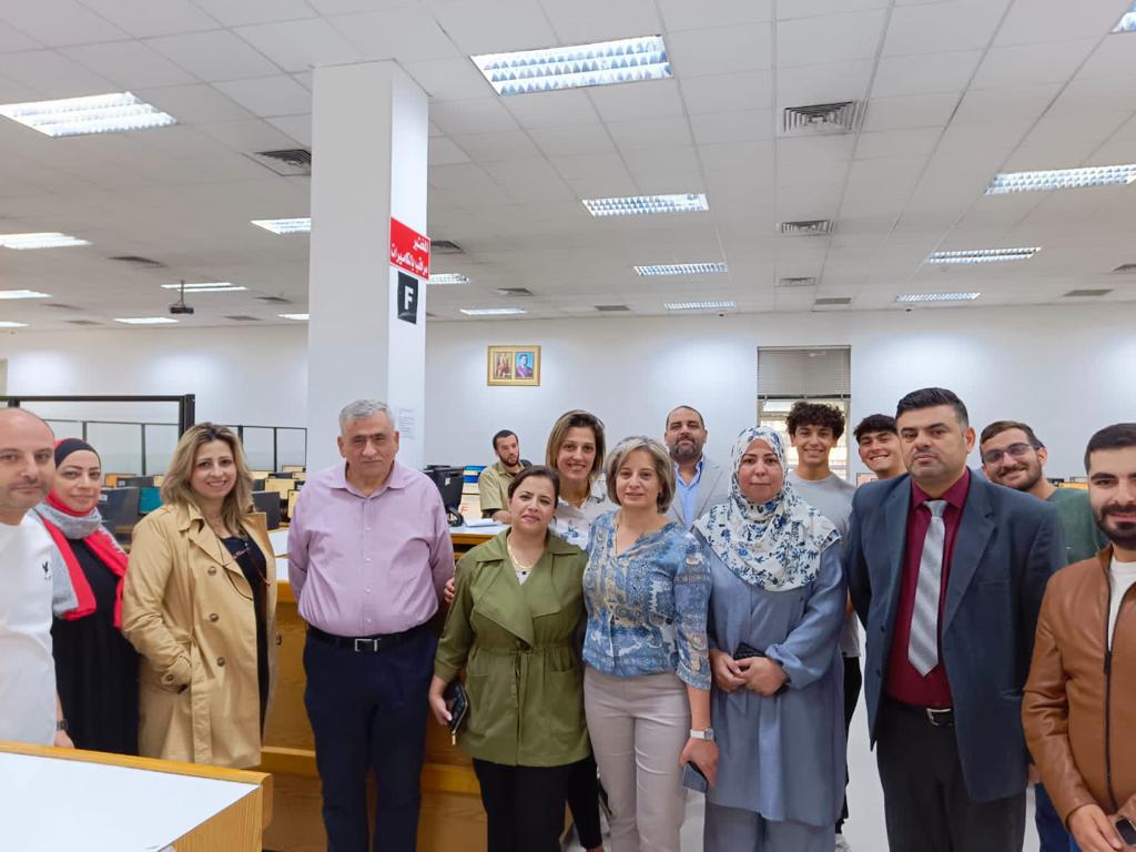 رئيس الأردنية يتفقد سير امتحانات منتصف الفصل