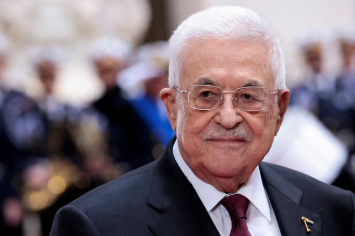 فرنسا تدعو السلطة الفلسطينية إلى التراجع عن تأجيل الانتخابات