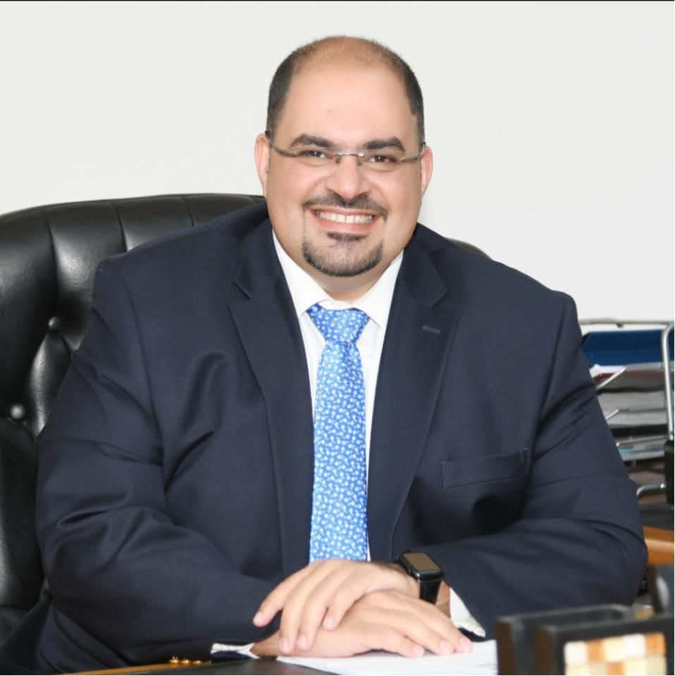 أ.د. طارق لويس مقطش
