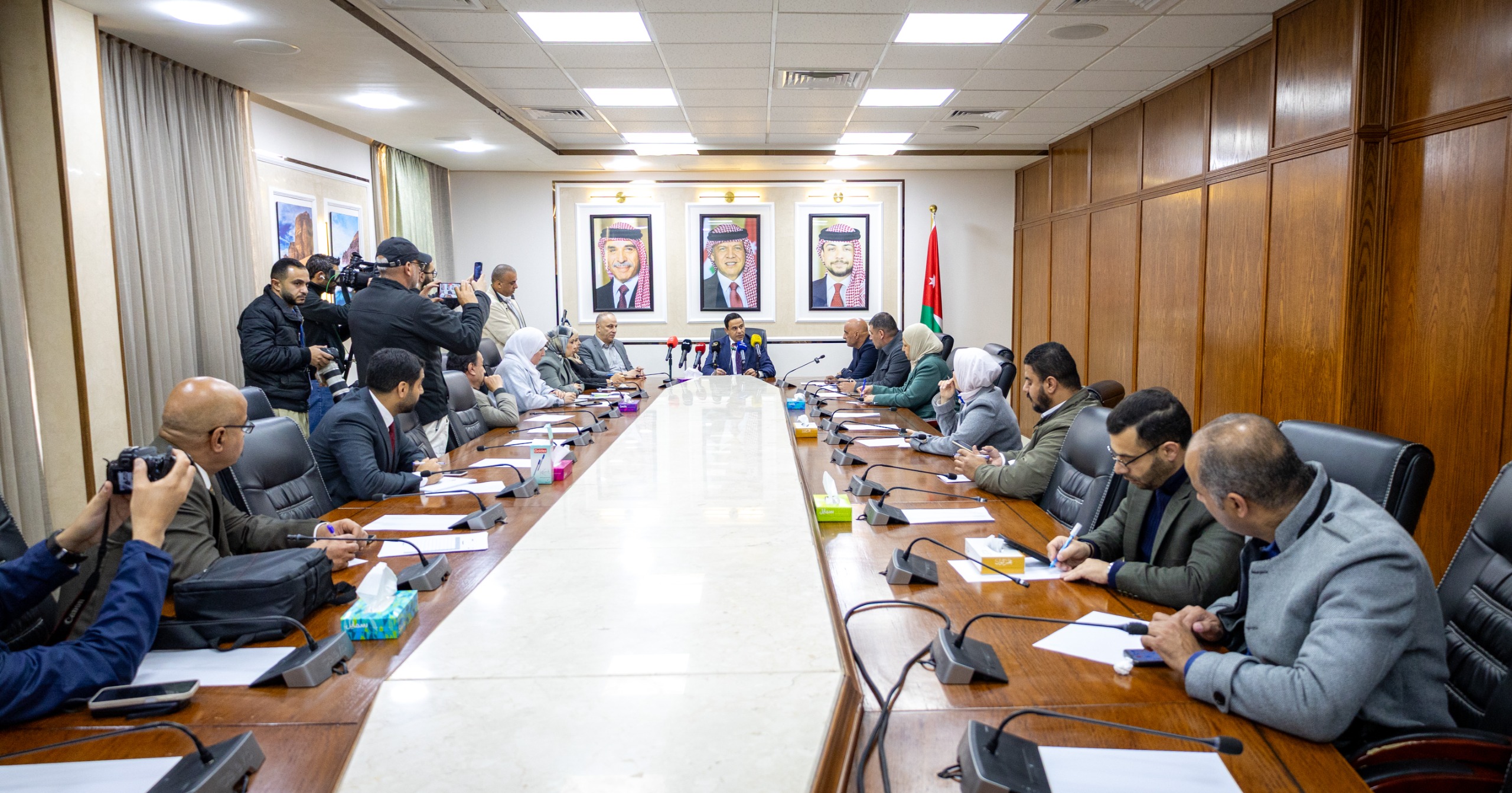 تنظيم الطاقة: بواخر قادمة إلى الأردن محمّلة بالمشتقات النفطية والغاز 