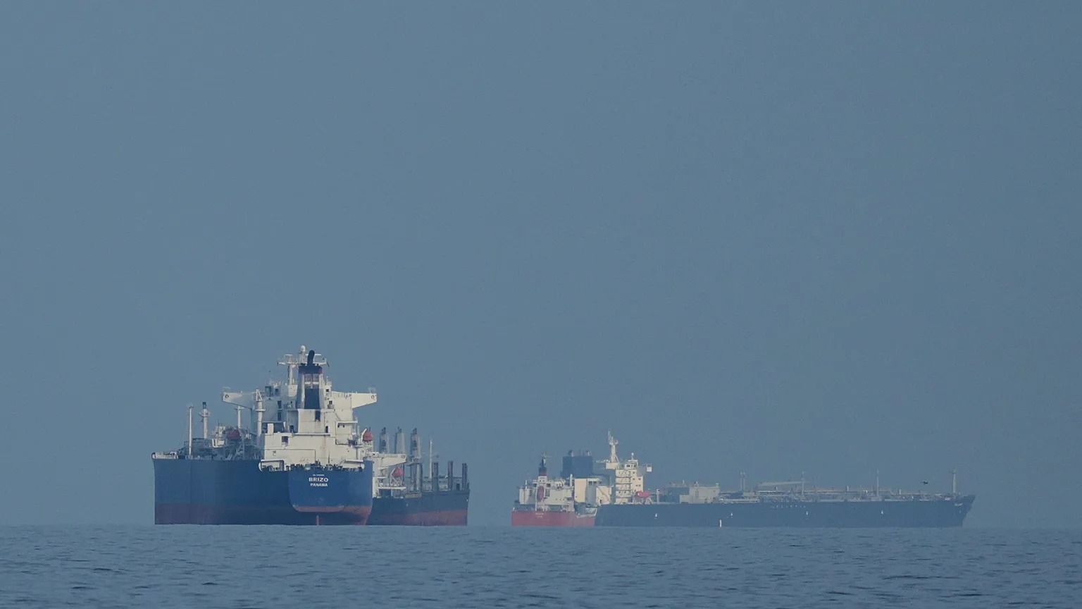 CNN: إيران تدرس السماح لناقلات نفط بالعبور من هرمز لكن بشرط