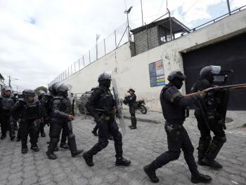 رئيس الإكوادور يعلن حالة الطوارئ لمواجهة عنف العصابات