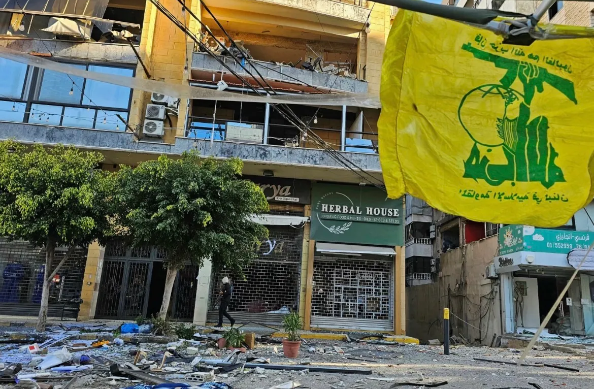 حزب الله والحرب الأمريكية- الإيرانية: رهانات الوقت الضائع لمعادلة قيد الانهيار