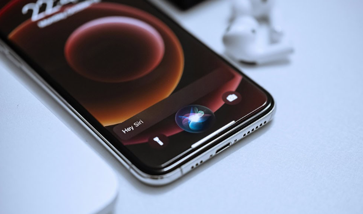 موعد تجربة سيري 2.0 لأول مرة على آيفون
