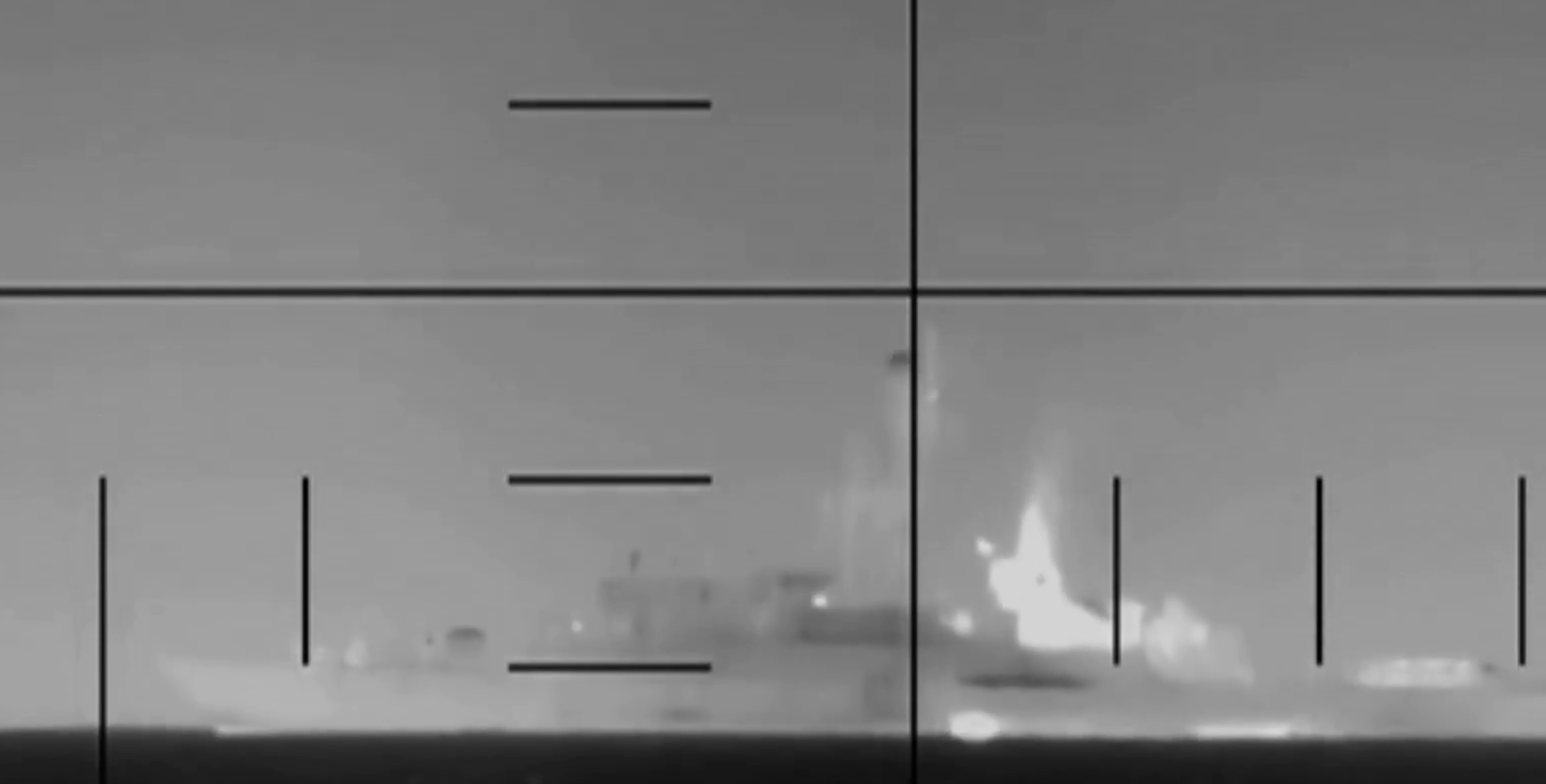 سريلانكيا: 80 قتيلًا بهجوم غواصة أمريكية على سفينة إيرانية في المحيط 