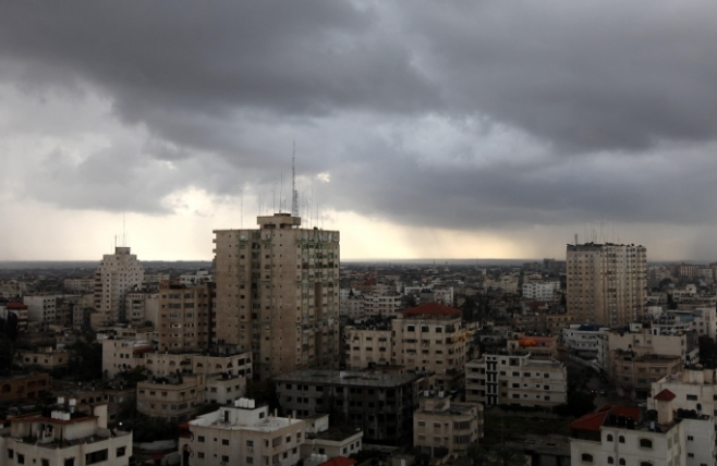 أجواء باردة وزخات أمطار متفرقة خلال العيد 