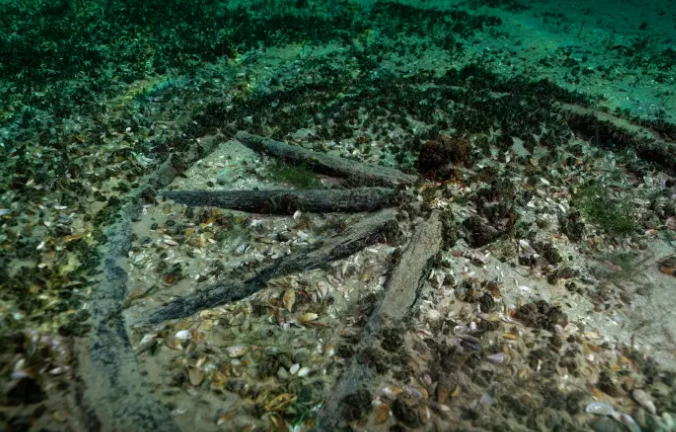 انتشال كنوز رومانية غارقة منذ ألفَي عام