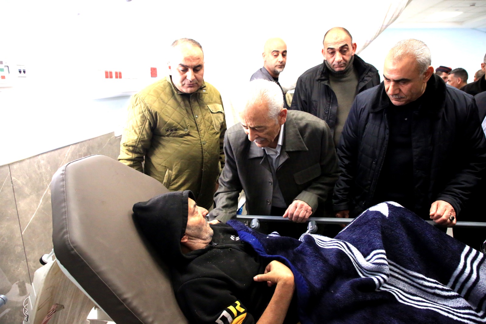 مندوبا عن الملك 