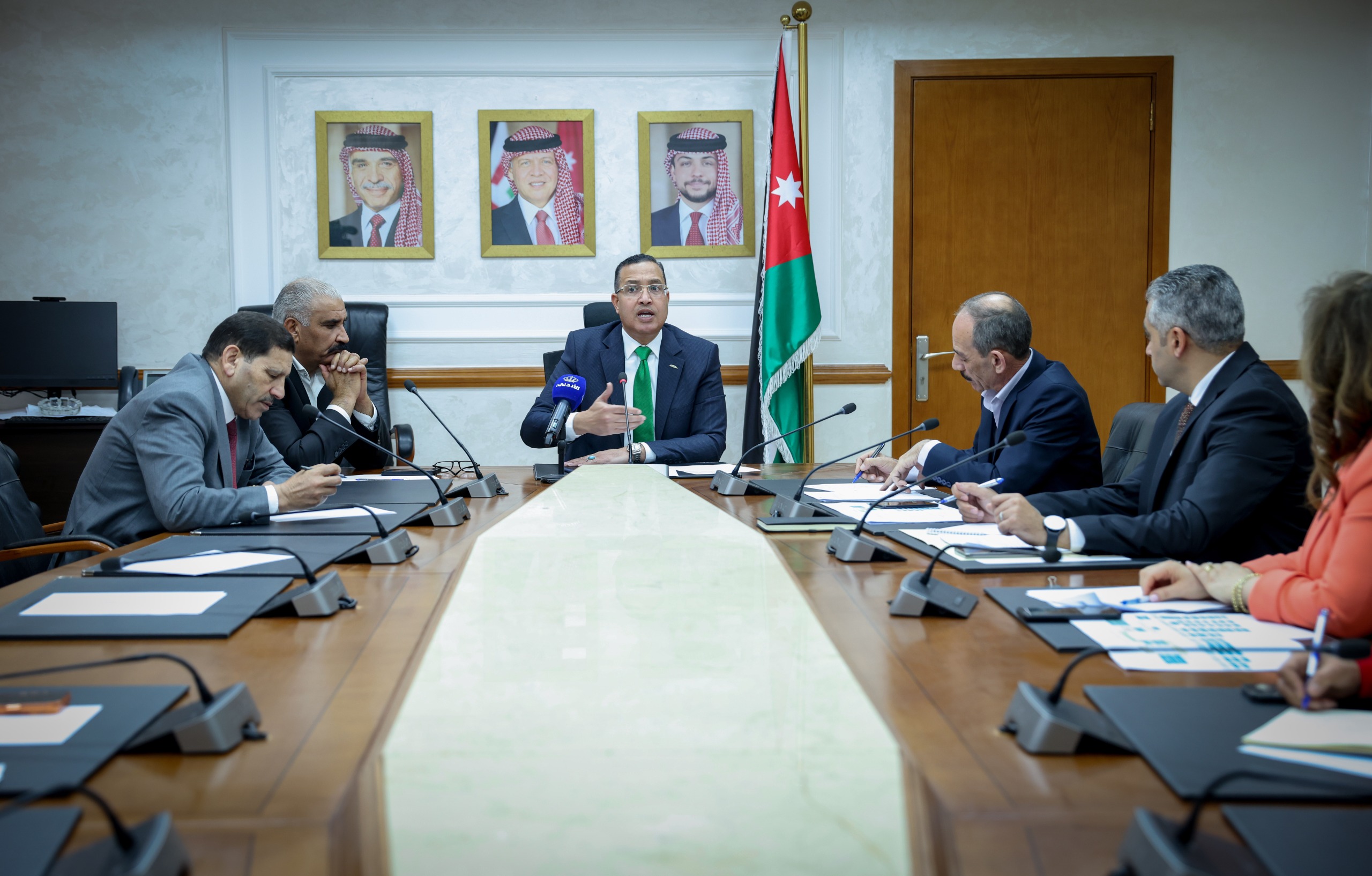 الإدارية النيابية تناقش هيكلة وزارة الأشغال وتؤكد أهمية التحديث الإداري