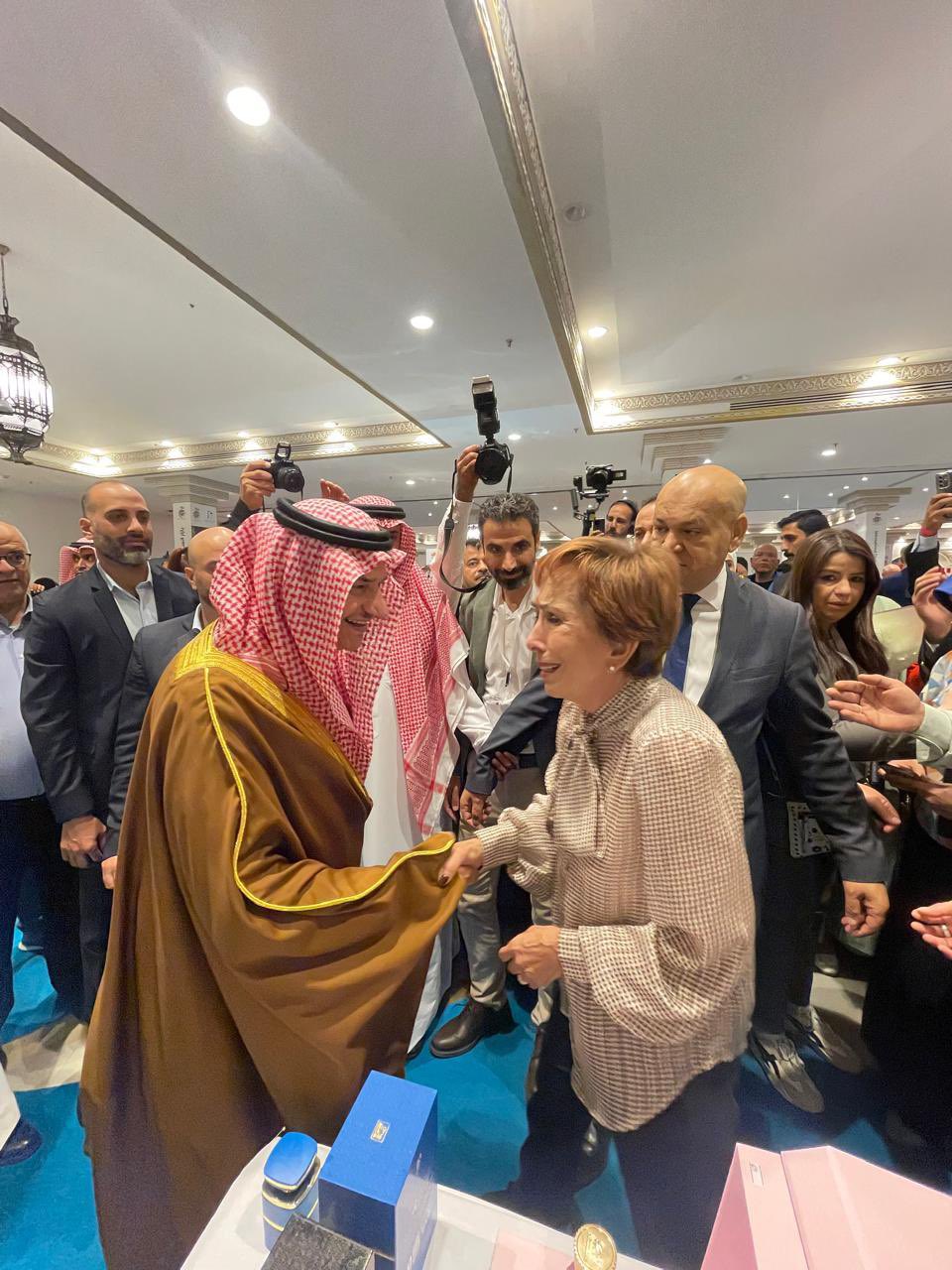 السفير السعودي يحضر افتتاح بازار السلك الدبلوماسي الدولي