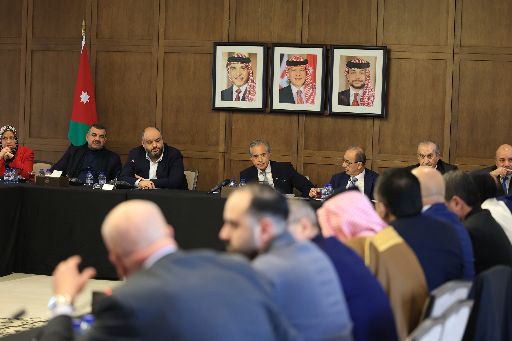 بدء سلسلة حوارات لمشروع الإدارة المحلية ..  وتقدم النهج الديمقراطي الأساس 