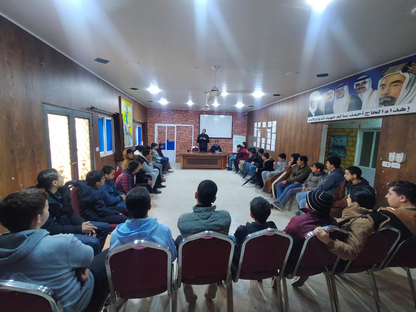 مركز شباب الوسطية ينظم ندوة حول دور وواجبات الشرطة المجتمعية