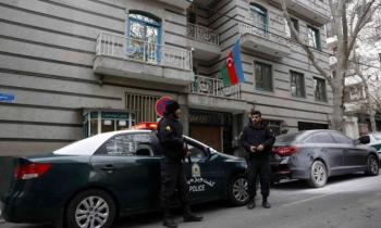 أذربيجان تعتزم إخلاء سفارتها في إيران بعد تعرضها لهجوم