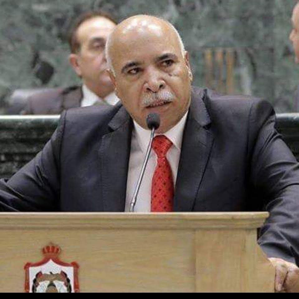 النائب السابق ماجد القويسم