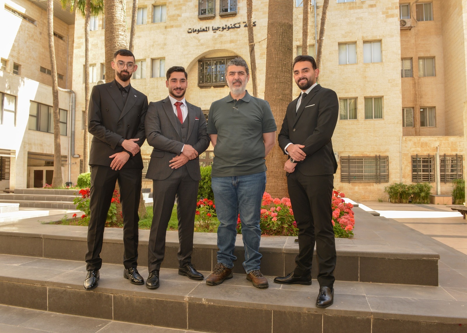 كلية تكنولوجيا المعلومات بجامعة البترا تطور نظامًا ذكيًا لفحص وترخيص المركبات
