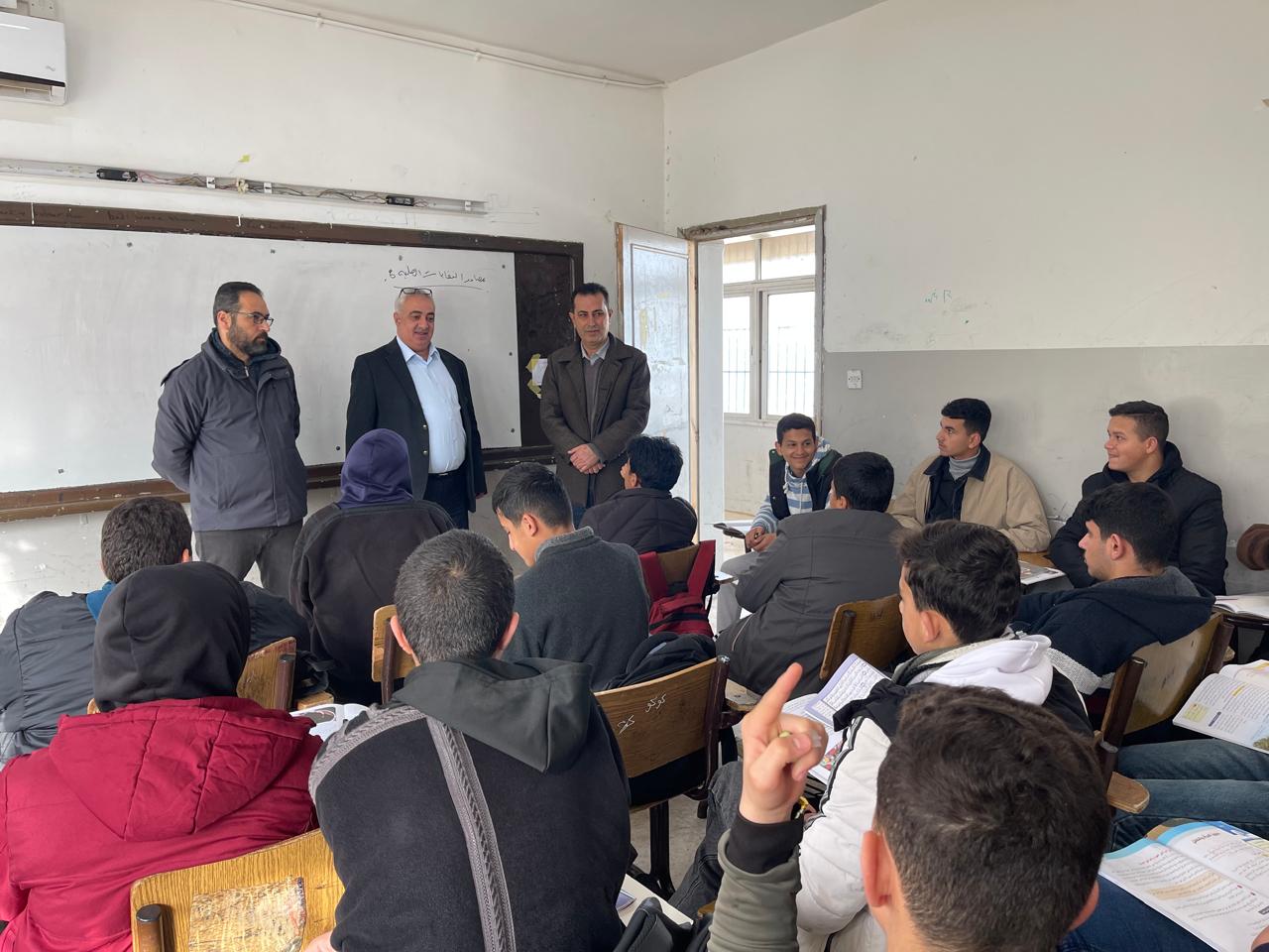 جويعد في زيارة تفقدية لمدرسة رأس منيف الثانوية 