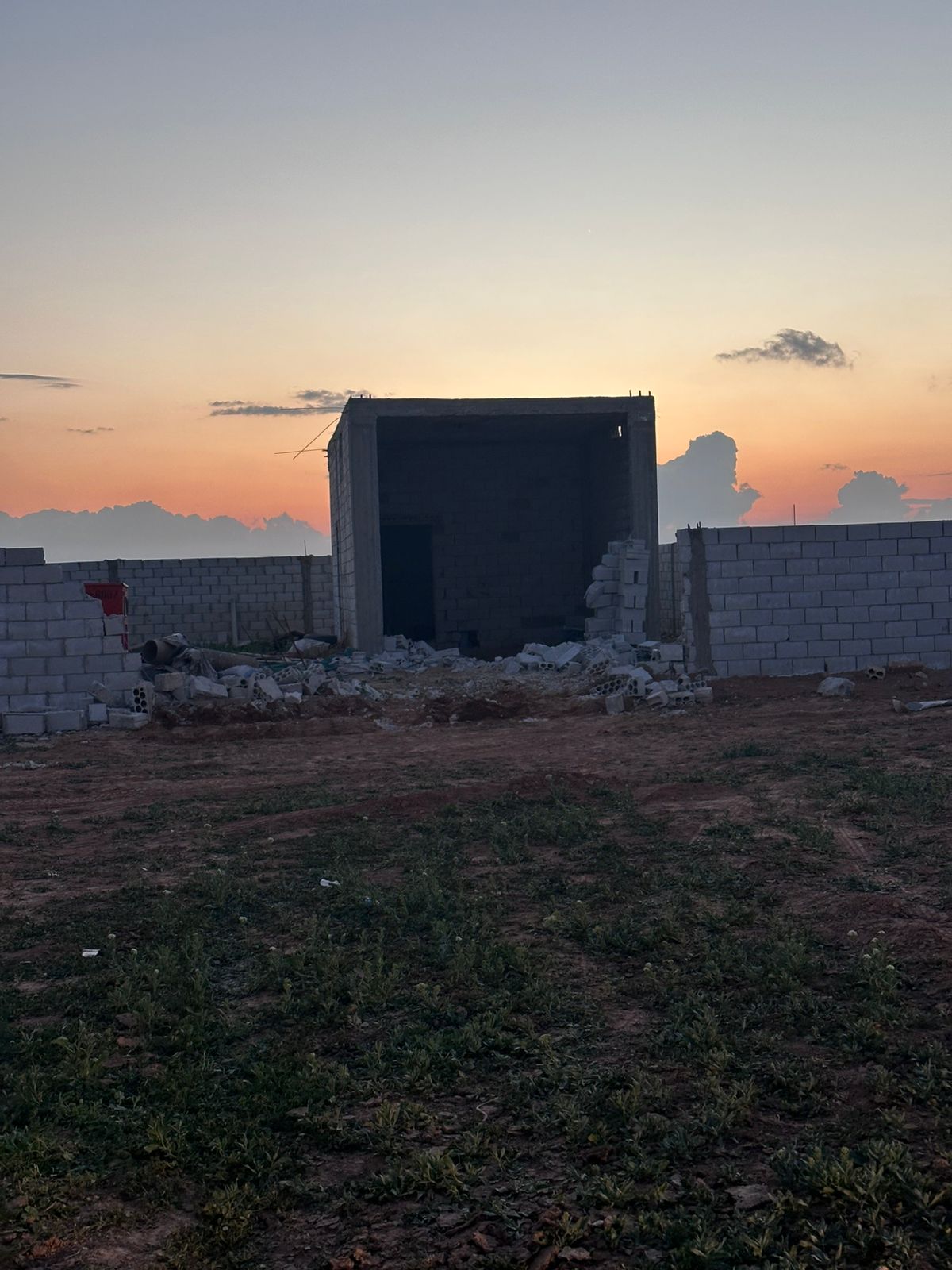 المياه: ضبط حفارة تحفر بئر مخالف في المفرق 