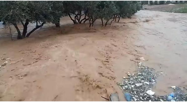 بلدية مادبا تحدد 13 بؤرة ساخنة للتعامل مع الأمطار الغزيرة 