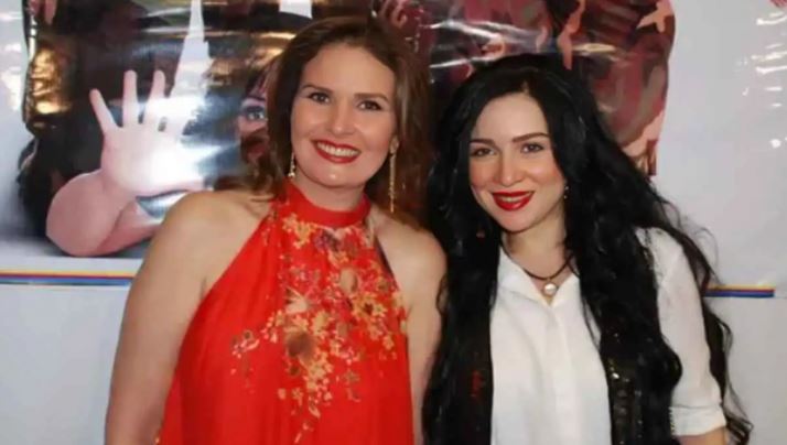 بعد أزمتها الصحية ..  رسالة خاصة من مي عز الدين إلى يسرا