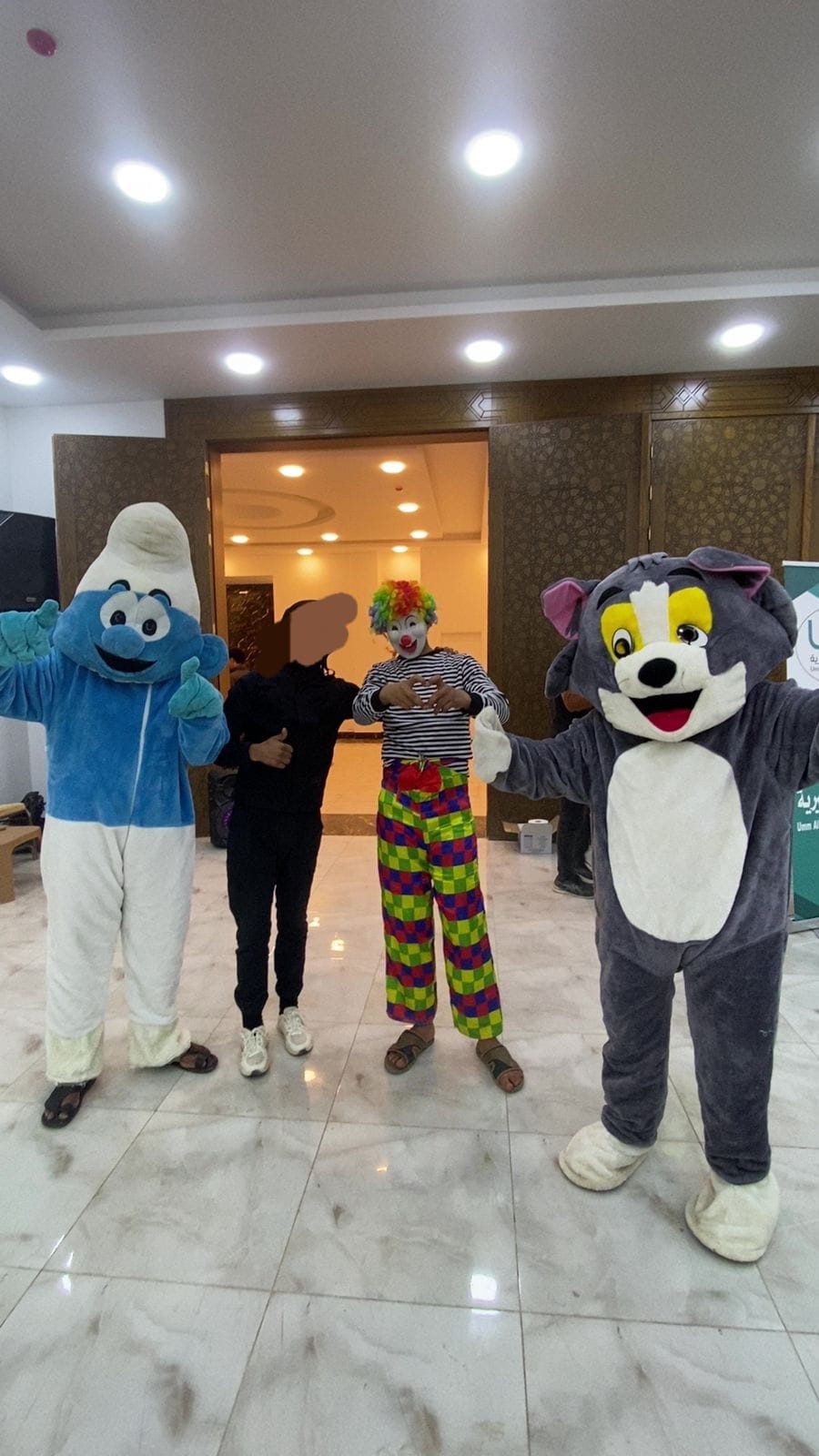 جمعية ام القطين تقيم إفطارا رمضانيا وتوزع طرود خير وكوبونات للأسر العفيفة