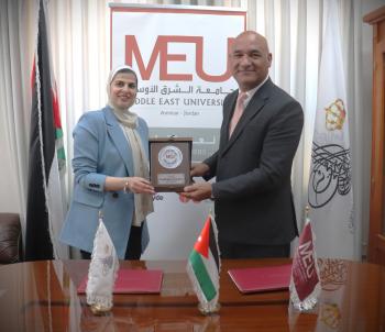 اتفاقية تعاون بين الشرق الأوسط والتوثيق الملكيّ لتعزيز النشاطات الثقافية والتدريبية